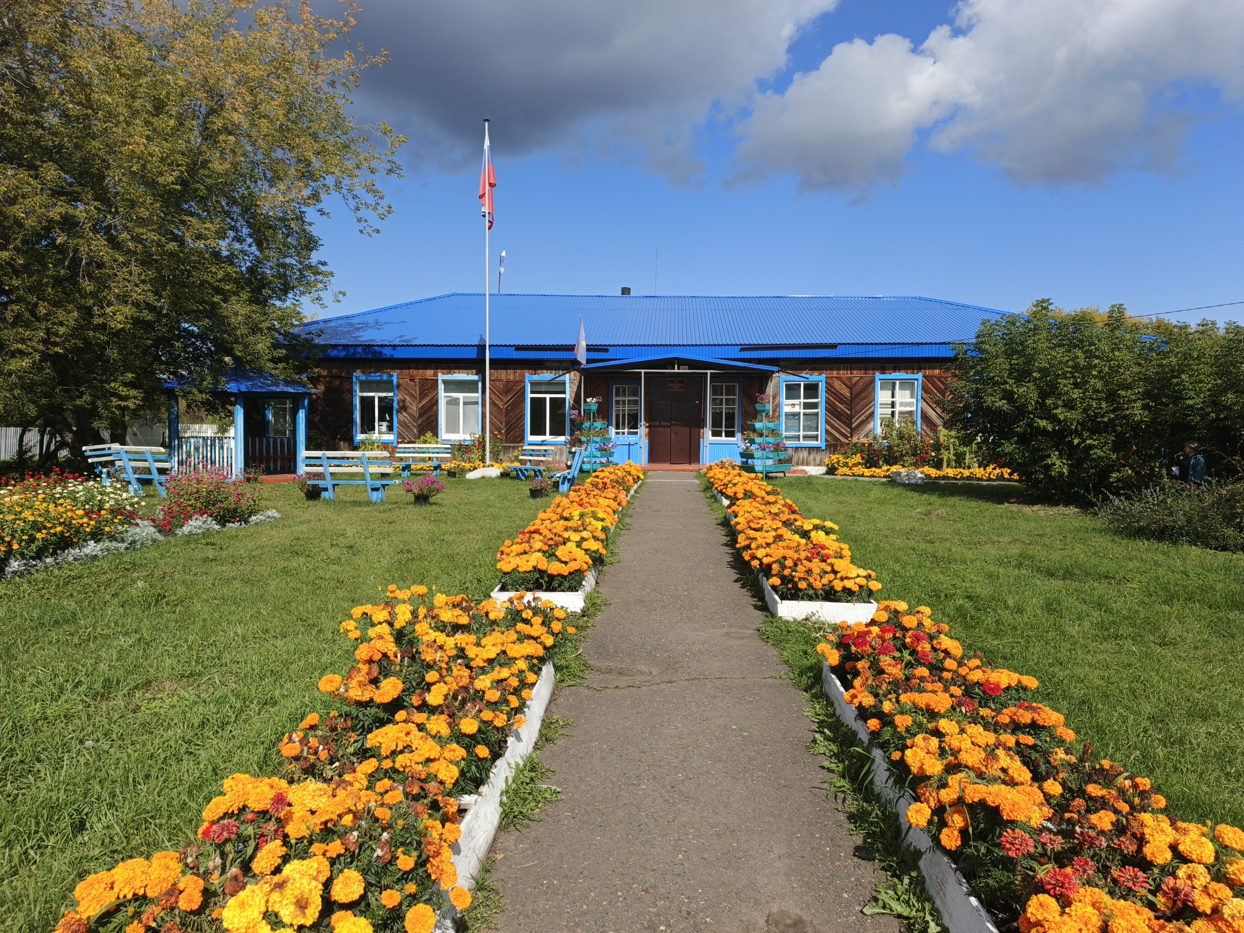 фасад школы